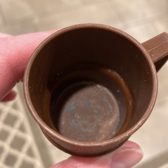 Vintage children’s Tupperware mugs and bowls “played with” condition - Picture 8 of 8